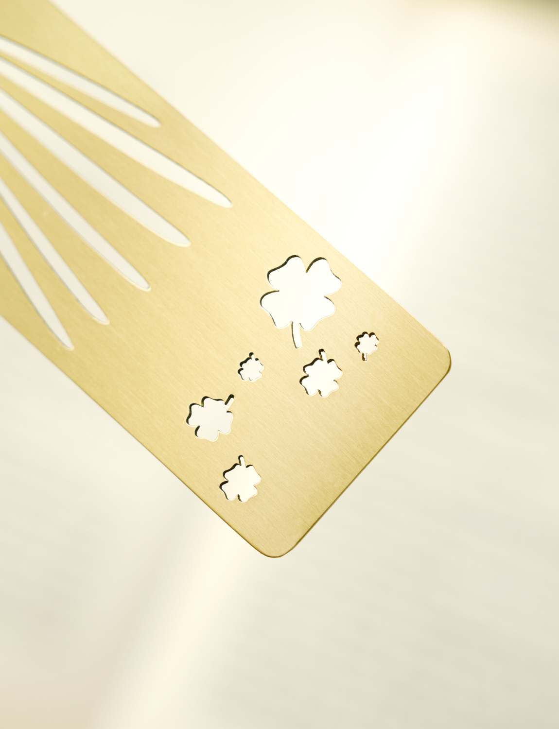 Elegant Brass Bookmark – Minimalist Line Art of Lady in Dress & Hat, Aesthetic Metal Page Marker for Women, Gifts for Readers, Book Lovers, Artists, and Writers (Cutout Silhouette)