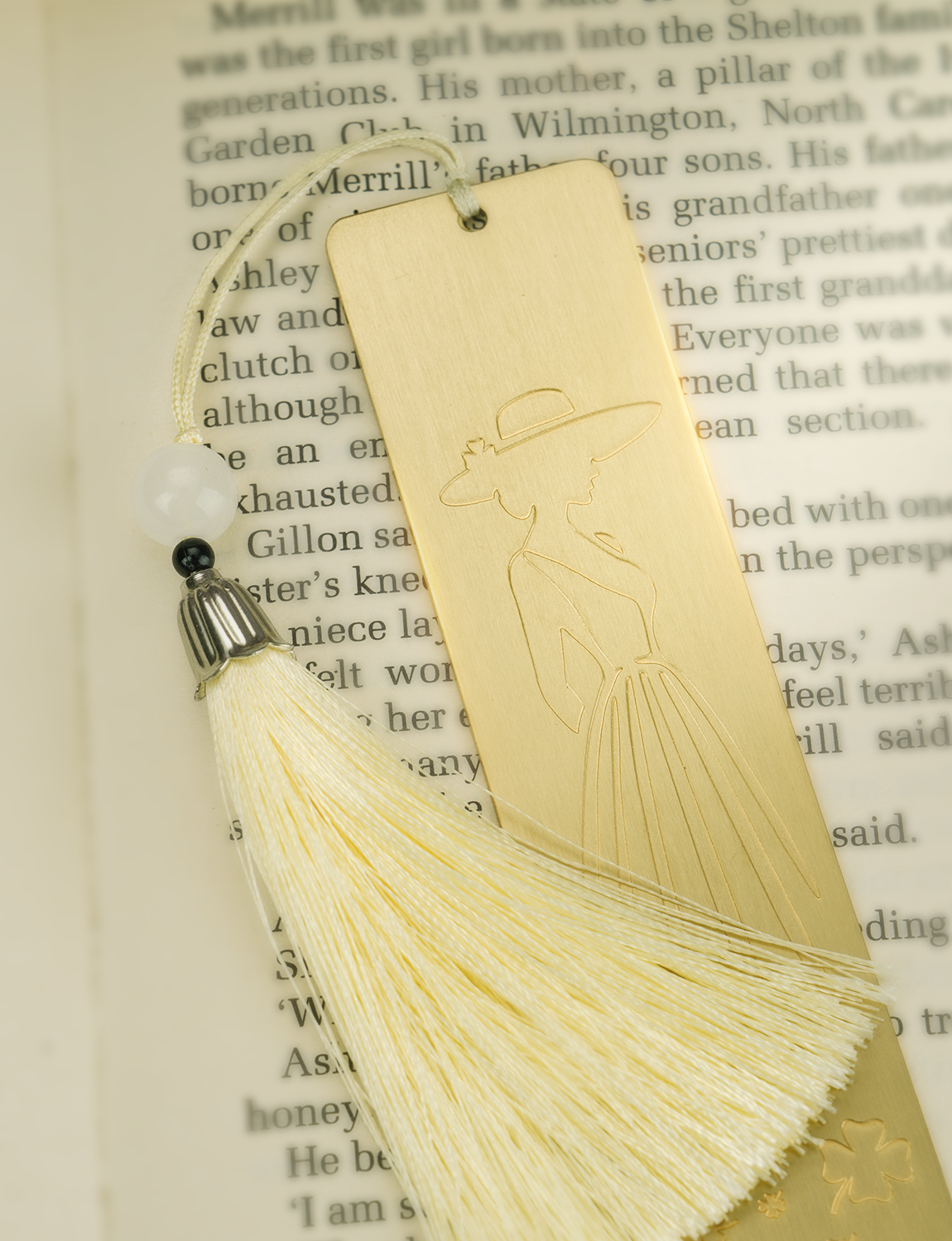 Elegant Brass Bookmark – Minimalist Line Art of Lady in Dress & Hat, Aesthetic Metal Page Marker for Women, Gifts for Readers, Book Lovers, Artists, and Writers (Embossed Silhouette)
